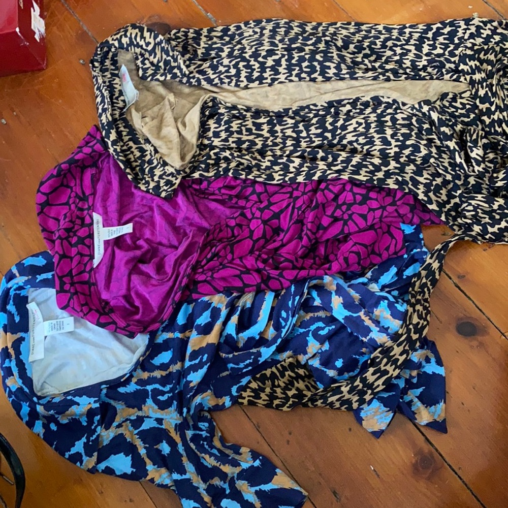 Lot of 3 DVF wrap tops 0, 2 xs